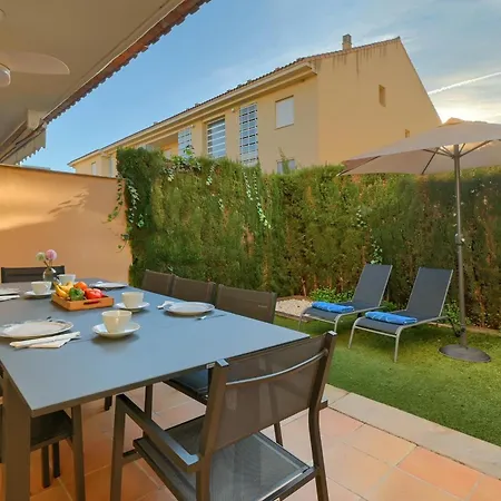 Jardines Del Pla By Aguilarent